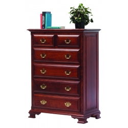 Victoria's Tradition Chest of Drawers